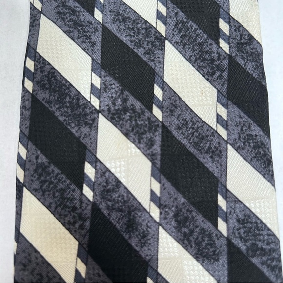 Pierre Balmain 100% Silk Black & White Patterned Tie - Picture 1 of 7